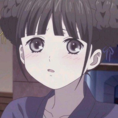 赵睿微笑